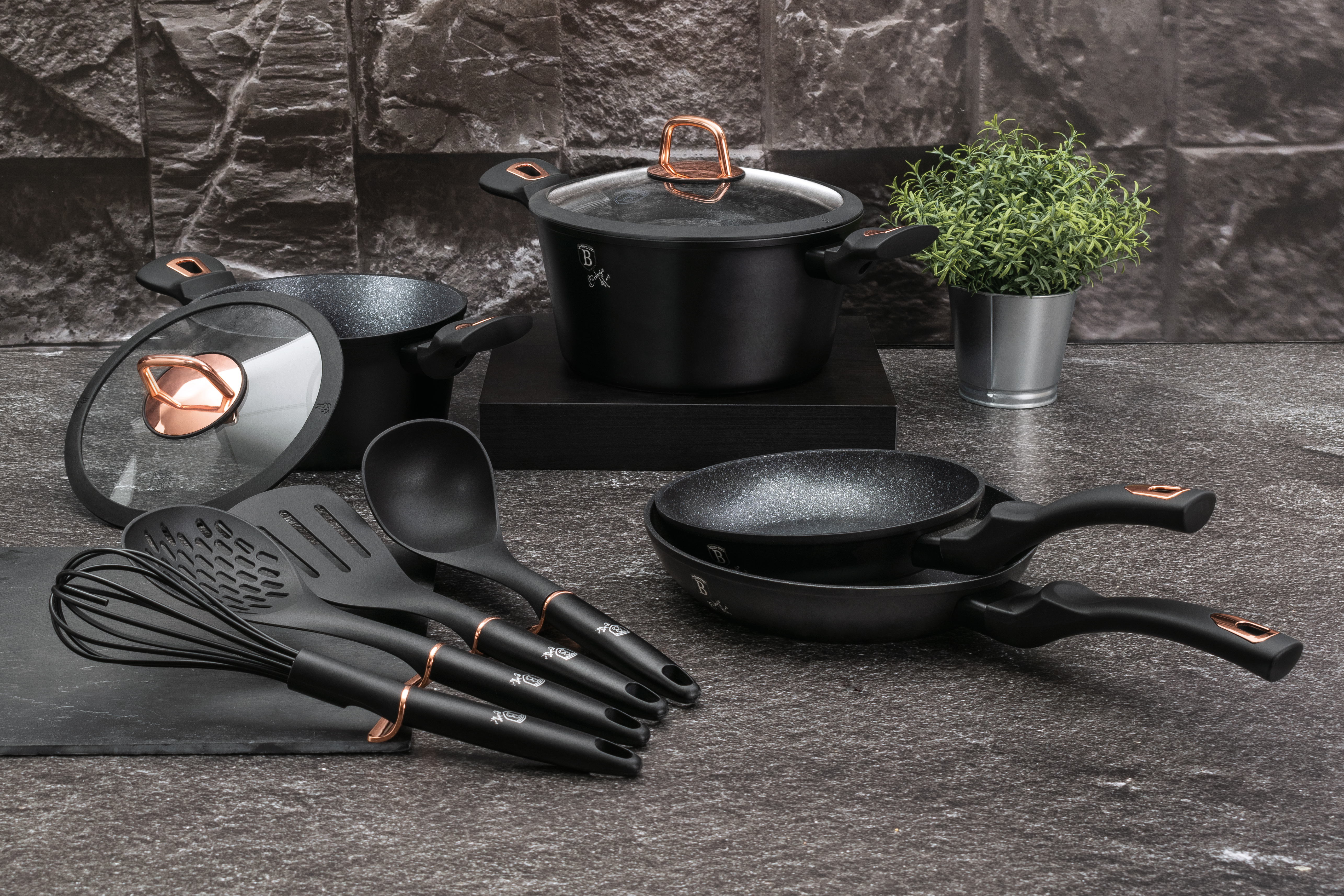 Berlinger Haus 10 pcs cookware set Black Rose Collection - Image 6